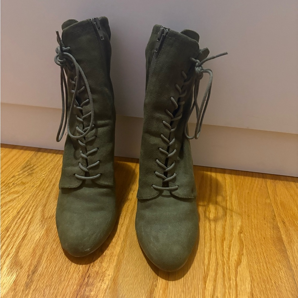 Steve Madden Khaki Lace-Up Boots